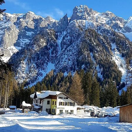 Hotel Ristorante Genzianella مادونا دي كامبيليو المظهر الخارجي الصورة